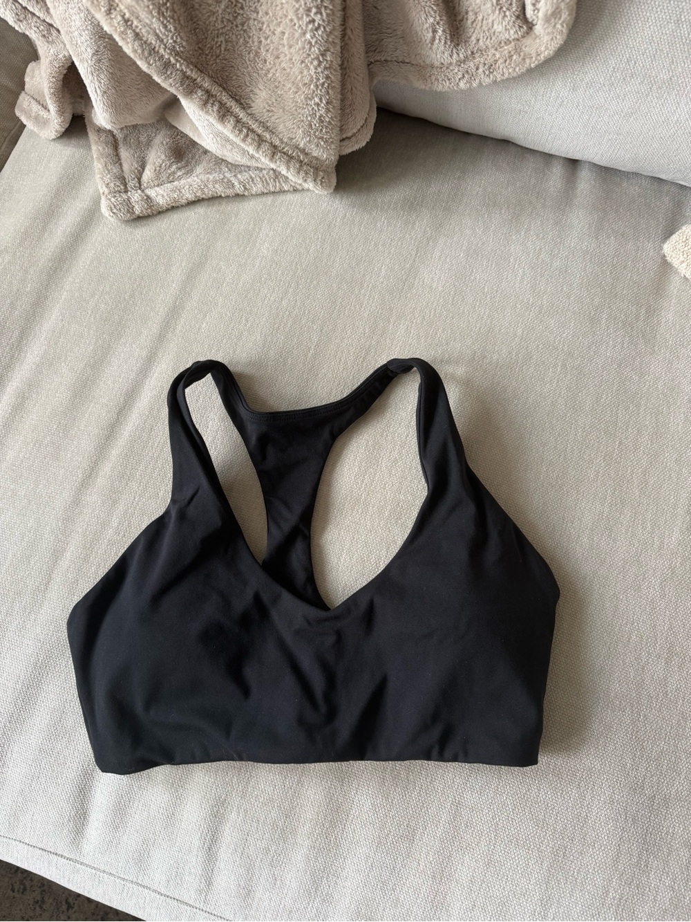 Soft motion sports bra
